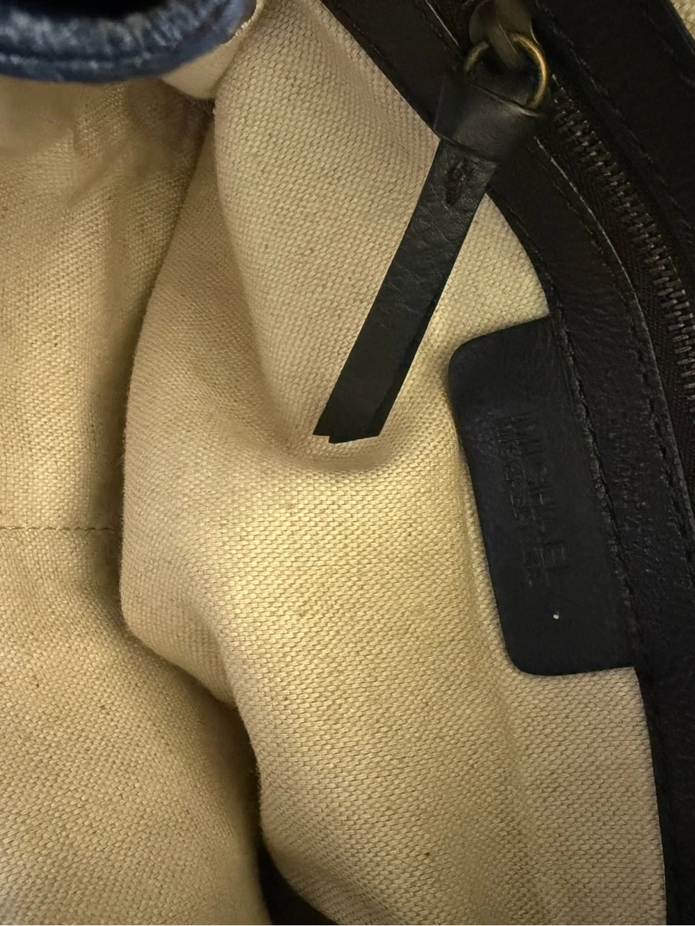 Micheal kors Classic Black Leather Hobo Bag - Spacious Everyday Tote